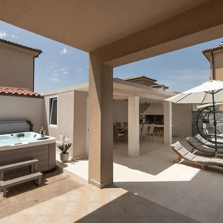 Villa Maslina