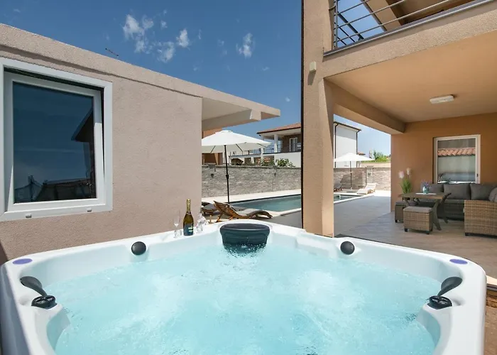 Maslina Villa *