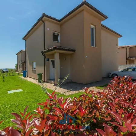 Maslina Villa *